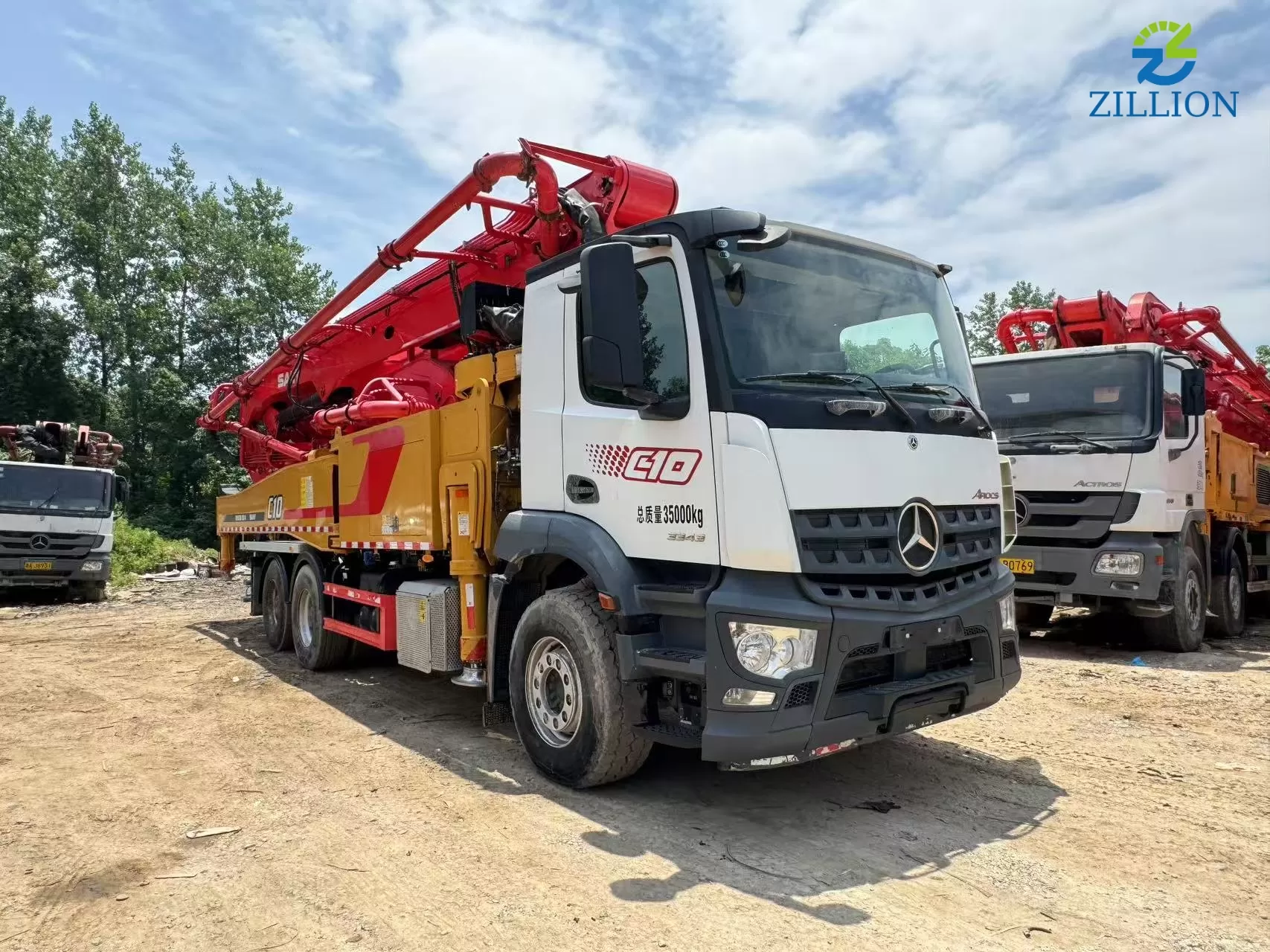 High Quality 2021 Sany Boom Pump 52m Truck- mounted Concrete Pump Car on Mercedes-Benz Chassis