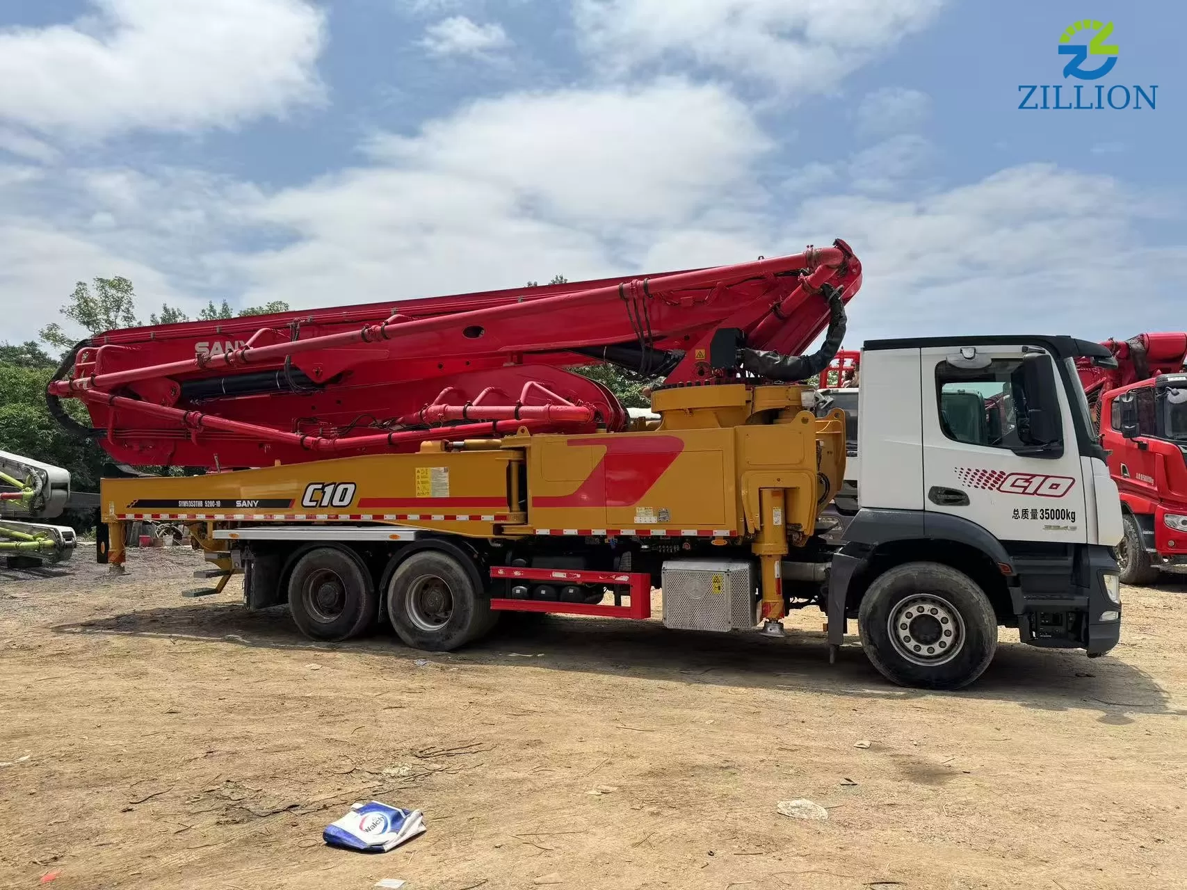 High Quality 2021 Sany Boom Pump 52m Truck- mounted Concrete Pump Car on Mercedes-Benz Chassis